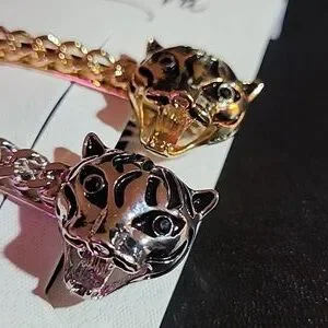 Anna & Ava | Accessories | Anna Ava Hair Clips | Poshmark display picture 2